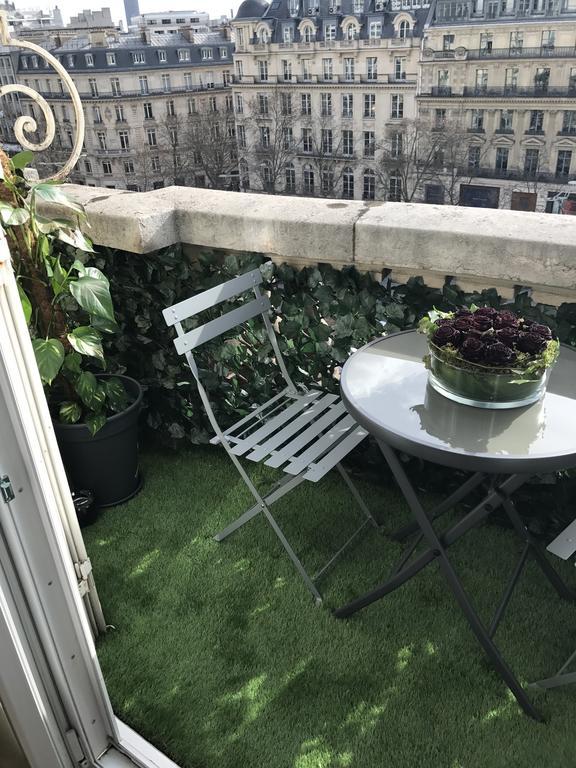 Avenue Des Champs-elysees Apartment